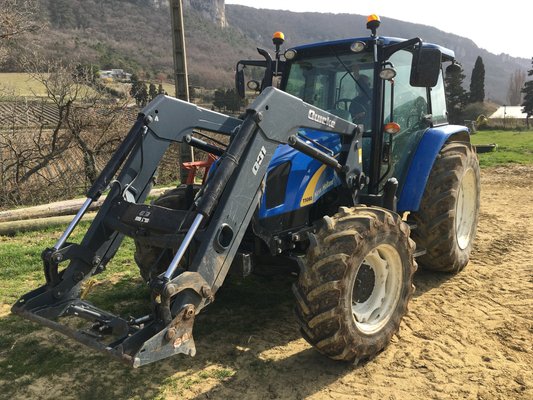 Tracteur agricole New Holland T5060 - 1