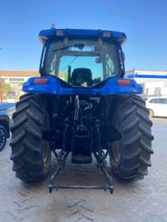 Tracteur agricole New Holland TS135A . - 20