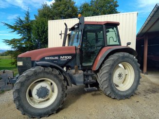 Tracteur agricole New Holland M100 - 2